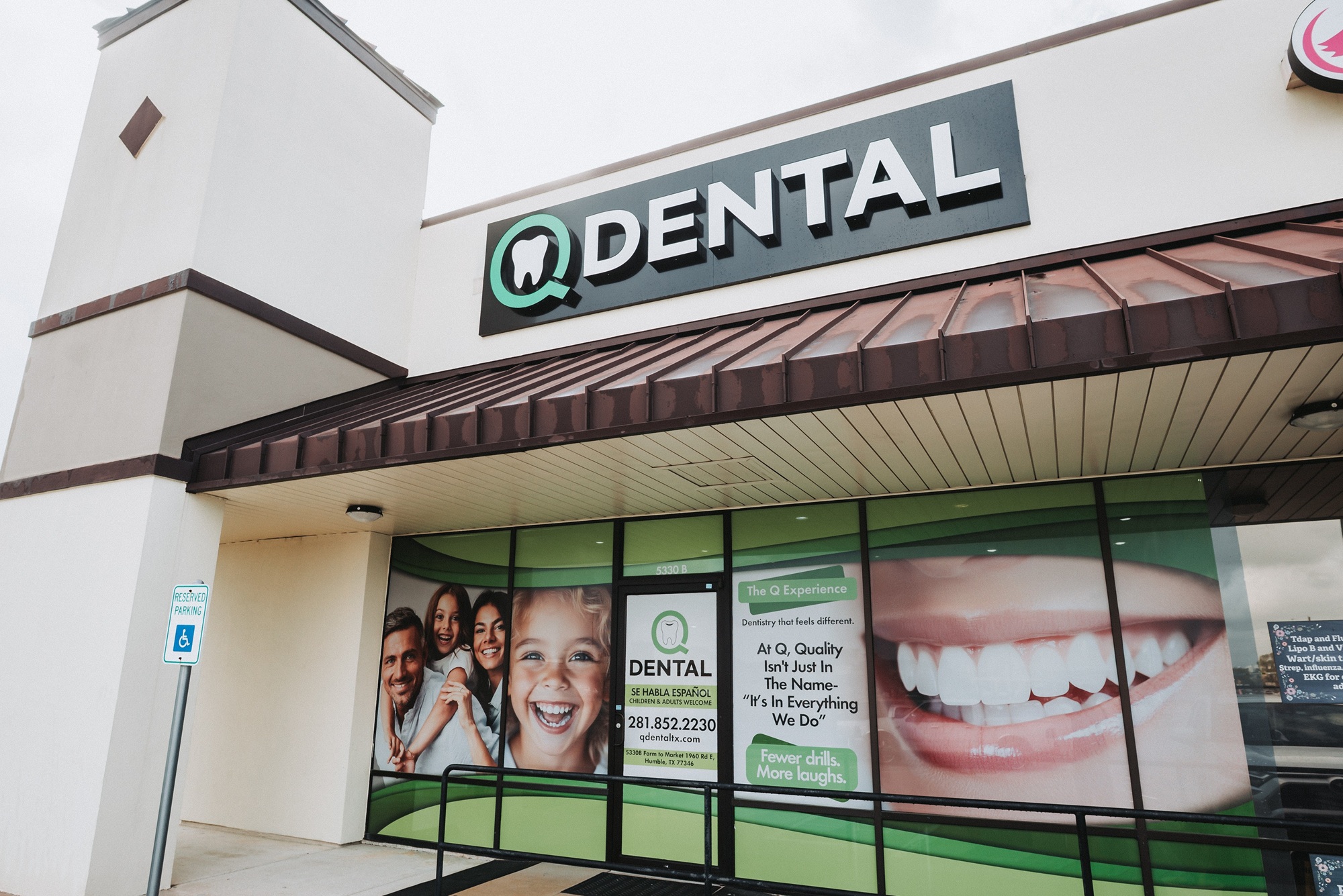 Exterior of Q Dental in Humble